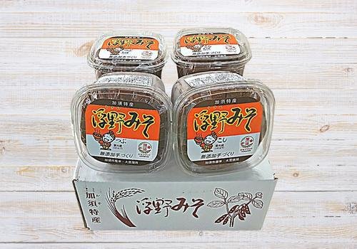 贈答用に化粧箱（有料）入りもご用意しております。