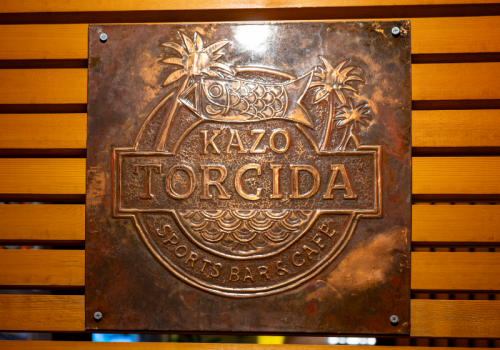 大迫力のビッグスクリーンでスポーツ観戦を楽しみましょう！